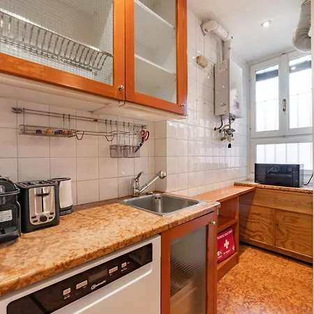 4 Min From Porta Genova Station With Whirlpool Апартаменты *