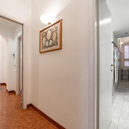 4 Min From Porta Genova Station With Whirlpool Appartement Milaan